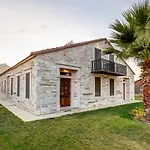 Navalia Hotel Fokaja