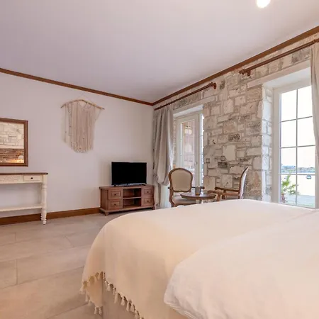 Navalia Hotel Foça