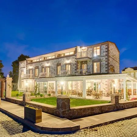 Navalia 4* Foça