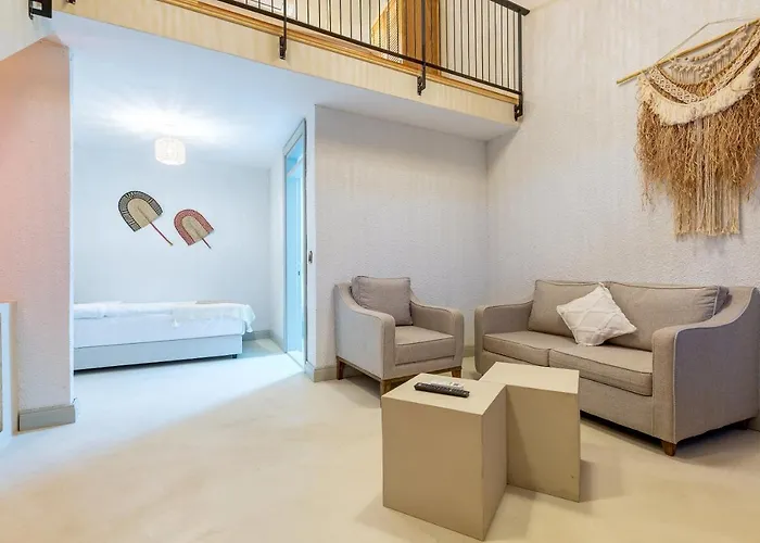 Navalia Hotel 4*