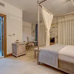 Navalia פוצ'ה