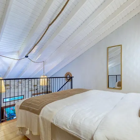 Hotel Navalia Foca