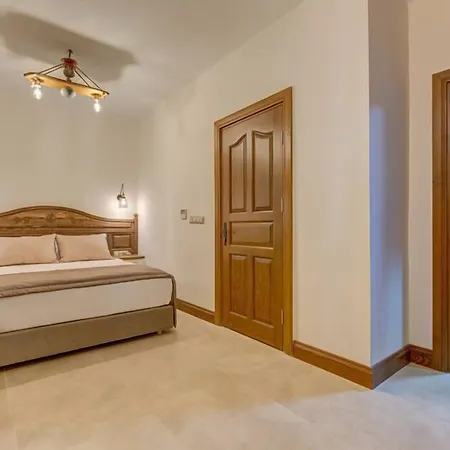 Navalia 4* Foça