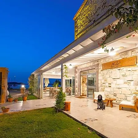 Navalia Hotel 4*