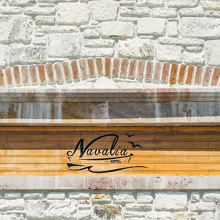 Navalia Hotel